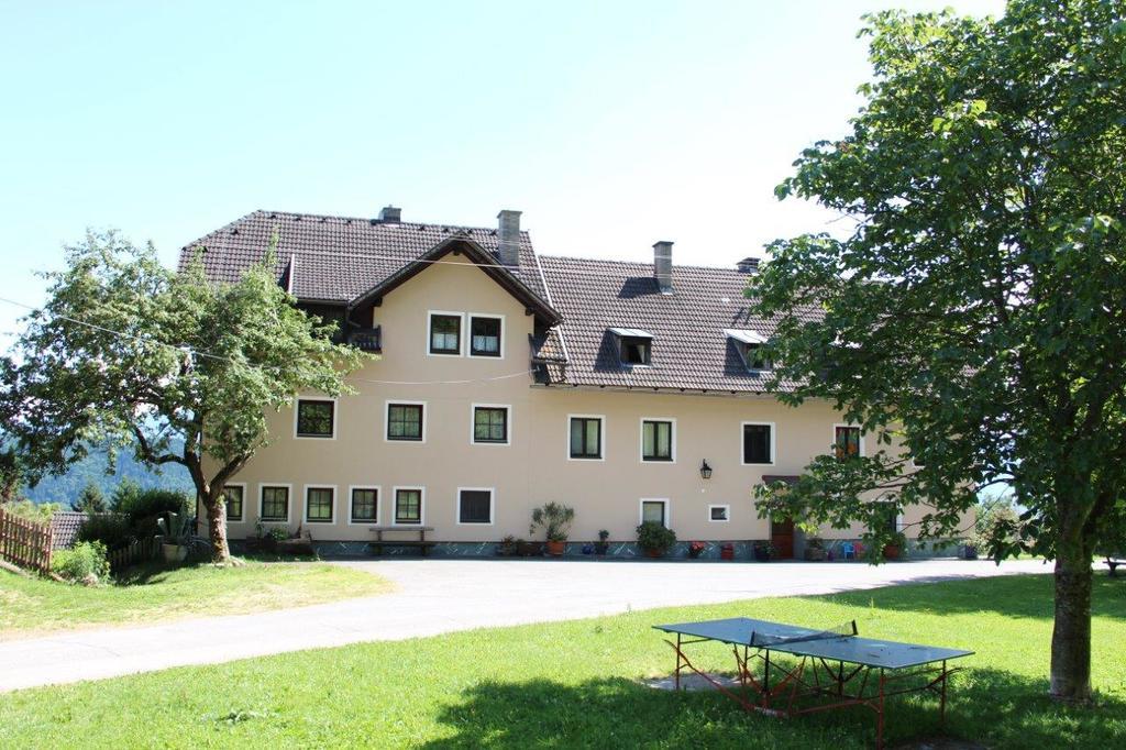 Bauernhof Landhaus Hofer Villa Annenheim Exterior photo